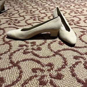 Salvatore Ferragamo Luigia, Avorio Calf Liz shoe 7AAA